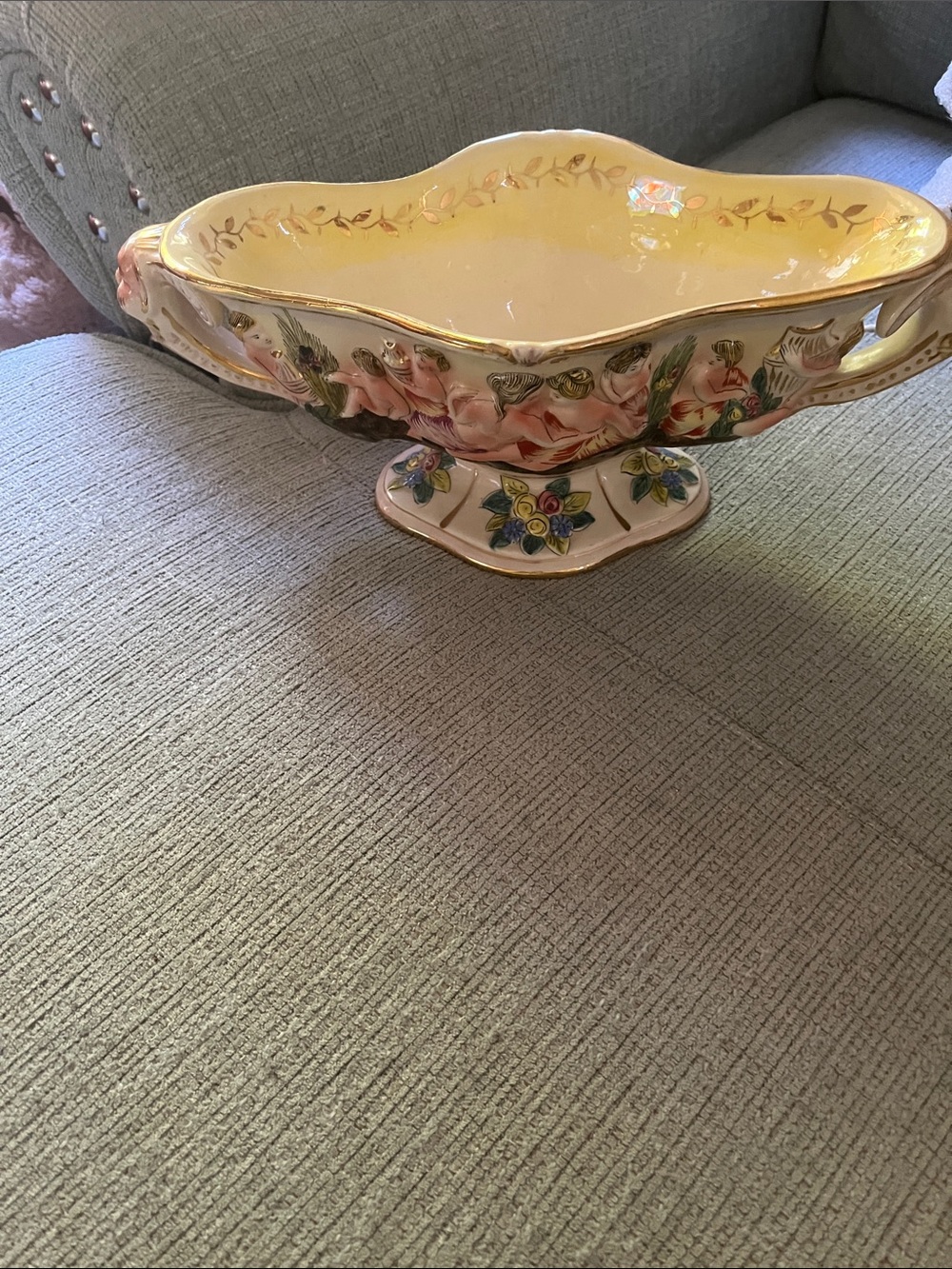 Vintage Flora Italian Cipodimonte a rare Decorative Footed Bowl with Gold Trim